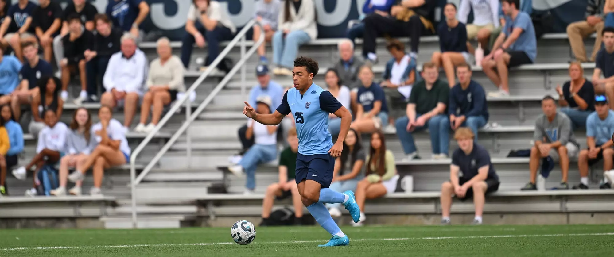 Javon Daniels — Villanova forward, 1v1 attacker and soccer mentor